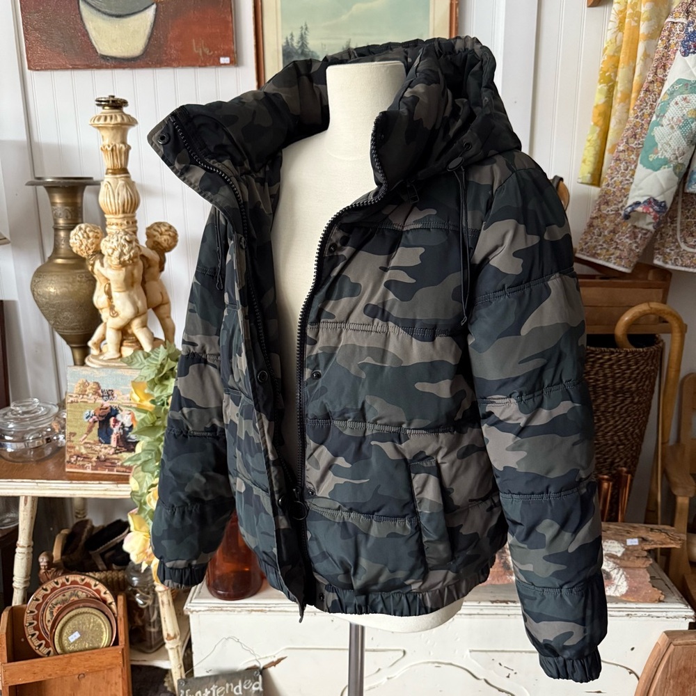 Camouflage Puffer‎ Jacket - Picture 2 of 8